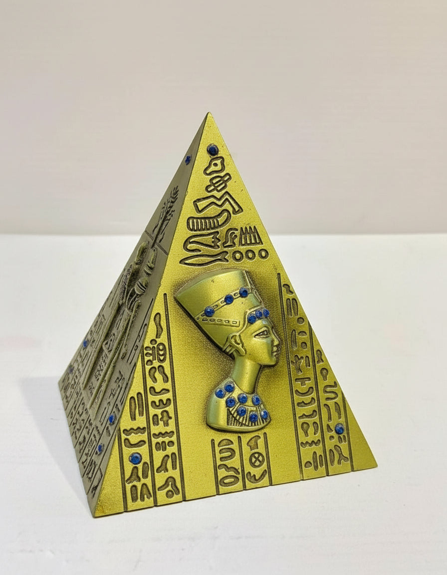 1002164 Metal pyramid ( 4.5inch )
