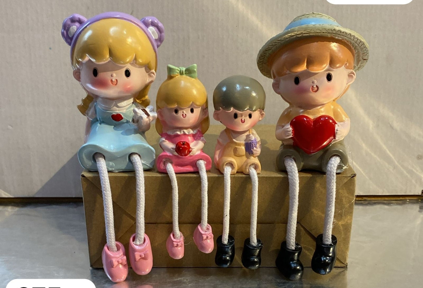 2411-29 Leg Doll family 5inch