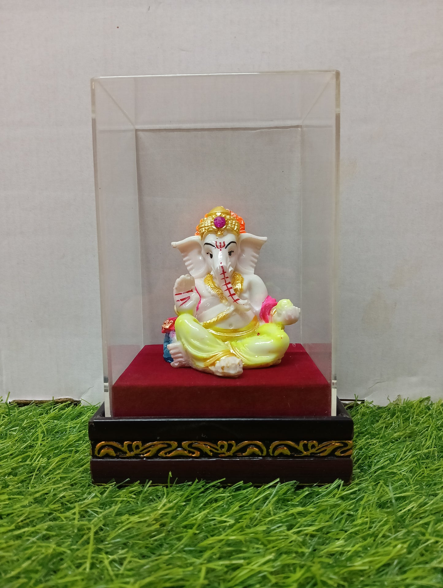 40039 A 6inch cabinate Ganesh