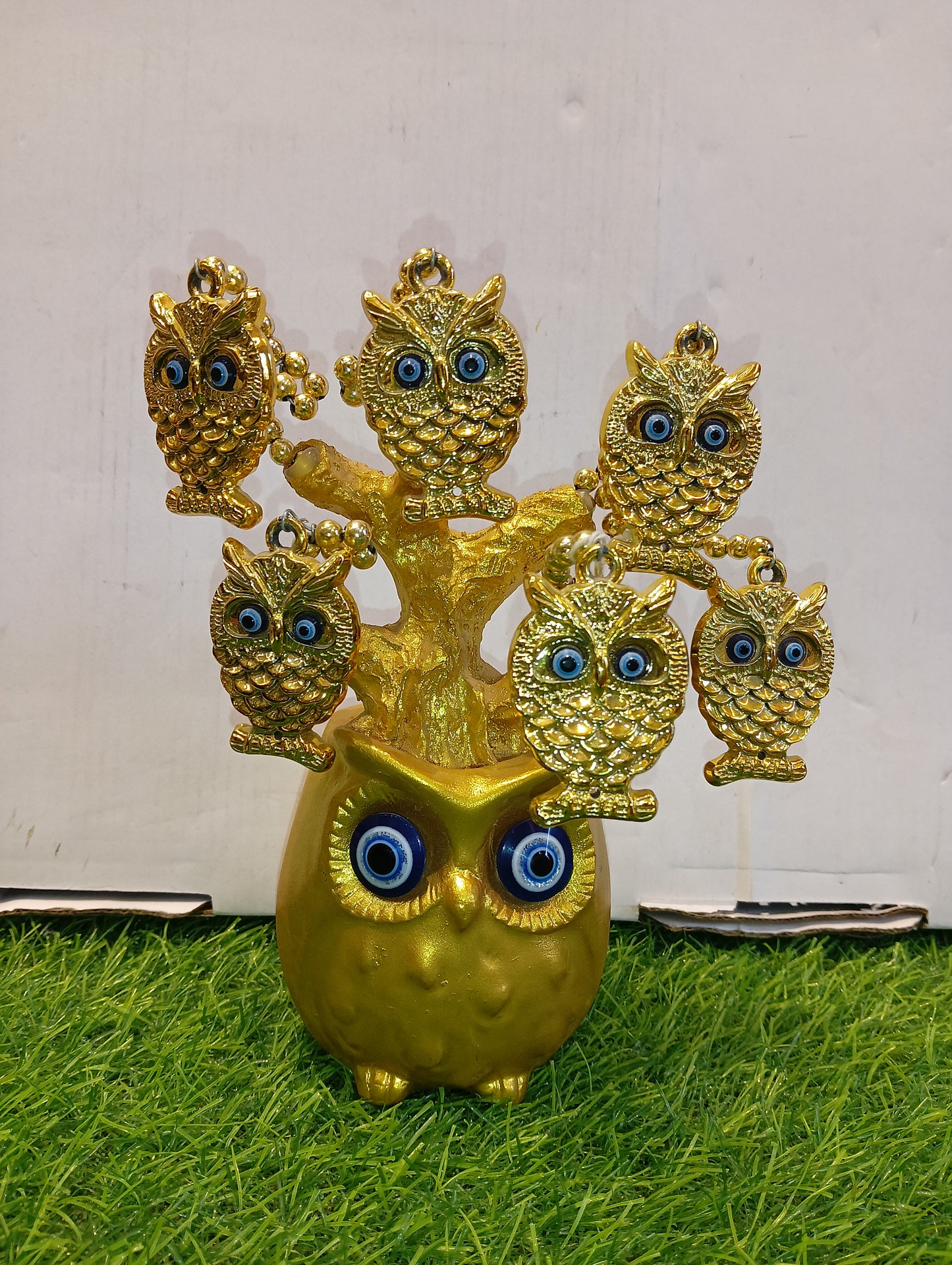 2411-9 Evil Eye Tree ( 8inch )