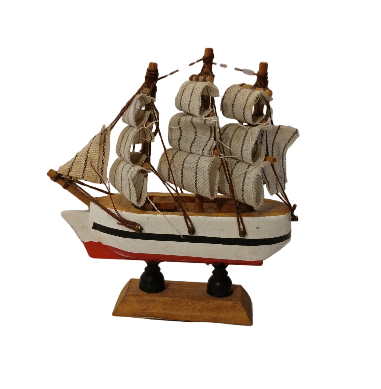AD-20-4 wooden ship (9cm) minimum 12pc