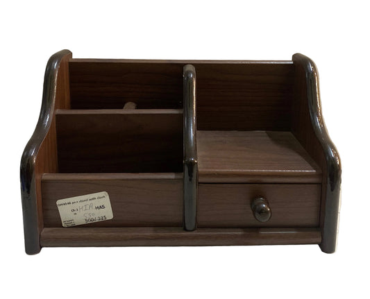 4046 wooden pen stand (4.5x8inch)