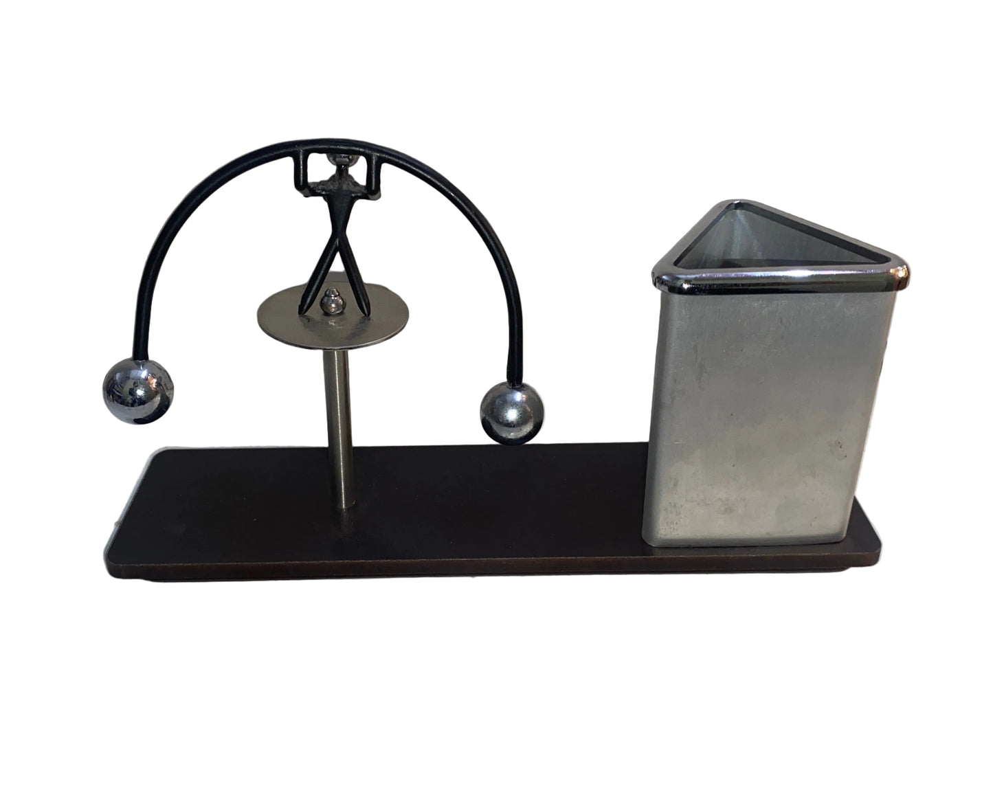 Model no 643 metal Balancing pen stand (4.5x7.5inch)