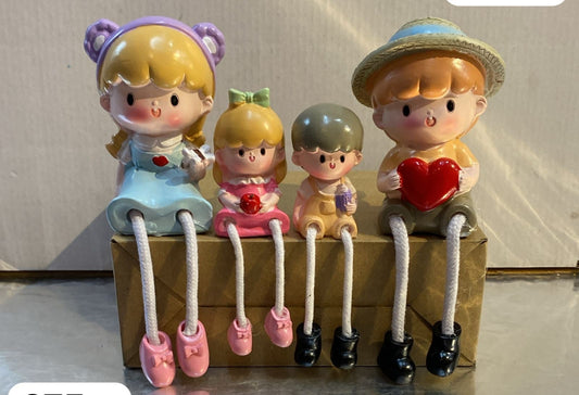 2411-29 Leg Doll family 5inch